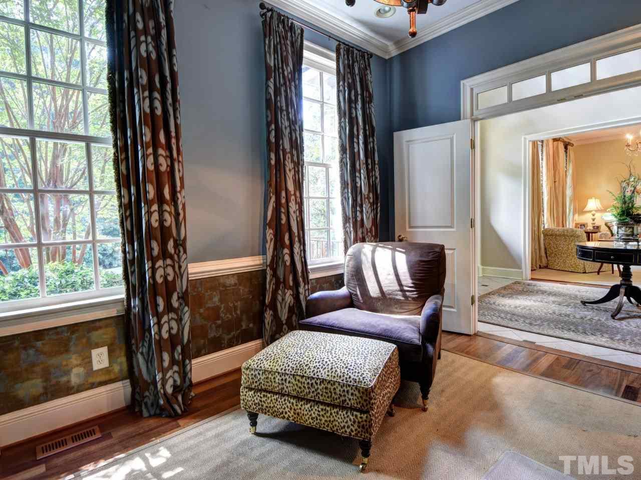 302 Marlowe Road Raleigh, NC 27609 - Photo 11 of 25 Lots of natural light, HW floors