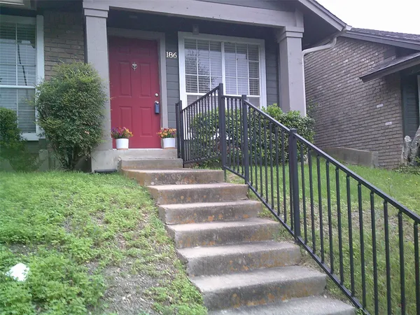 $1,350 | 1015 East Yager Lane East, Unit 186, Austin, TX 78753