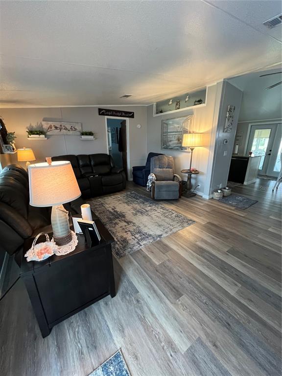 1129 Jordan Loop Okeechobee, FL 34974 - Photo 5 of 38 Gallery Image 5