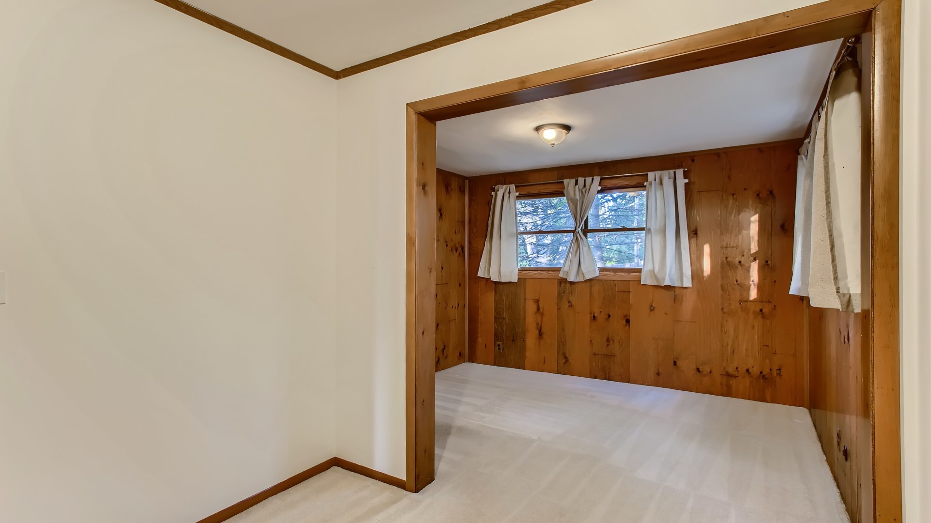 171 Raupp Boulevard Buffalo Grove, IL 60089 - Photo 10 of 23 a view of an front door