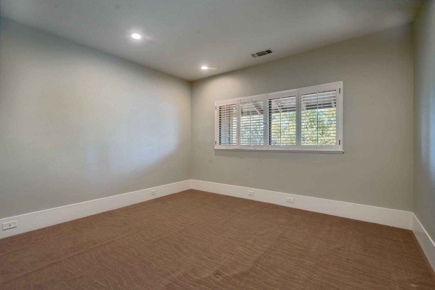 7529 Pineridge Road Fair Oaks, CA 95628 - Photo 30 of 62 an empty room with windows