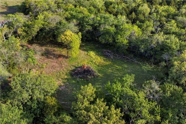 $349,950 | 1369 North 550 Road, Baldwin City, KS 66006