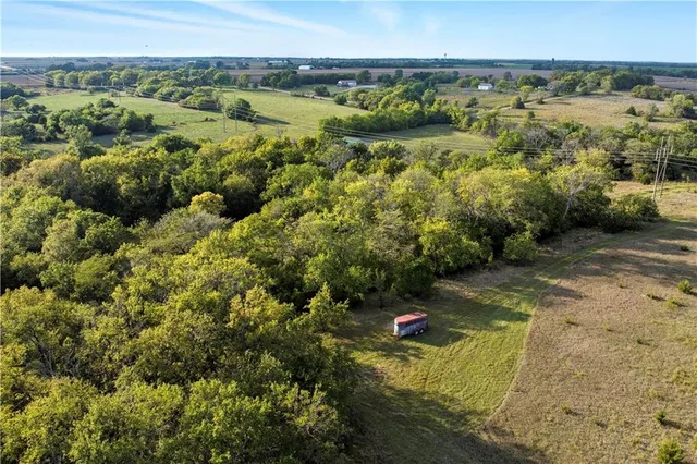 $349,950 | 1369 North 550 Road, Baldwin City, KS 66006