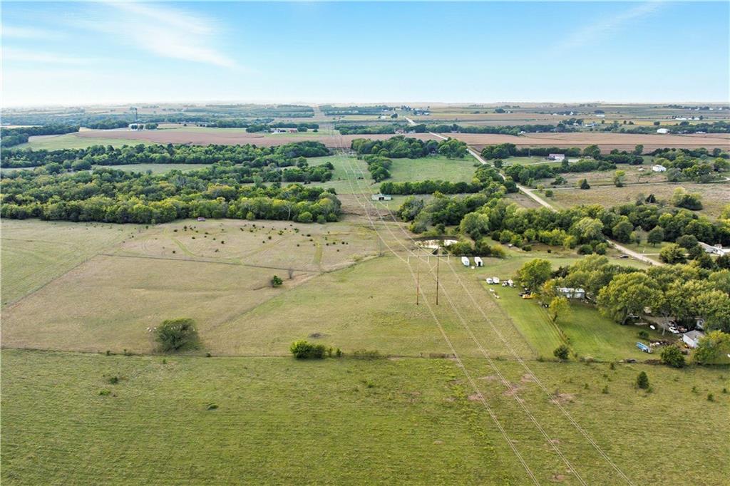 1369 North 550 Road Baldwin City, KS 66006 - Photo 17 of 31