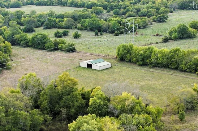 $349,950 | 1369 North 550 Road, Baldwin City, KS 66006