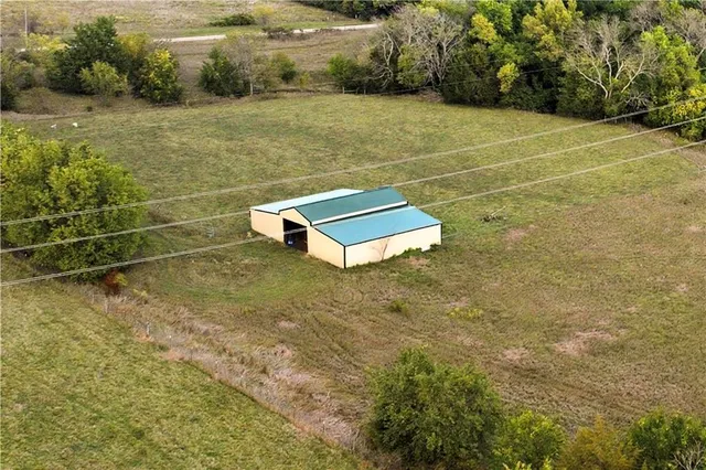 $349,950 | 1369 North 550 Road, Baldwin City, KS 66006
