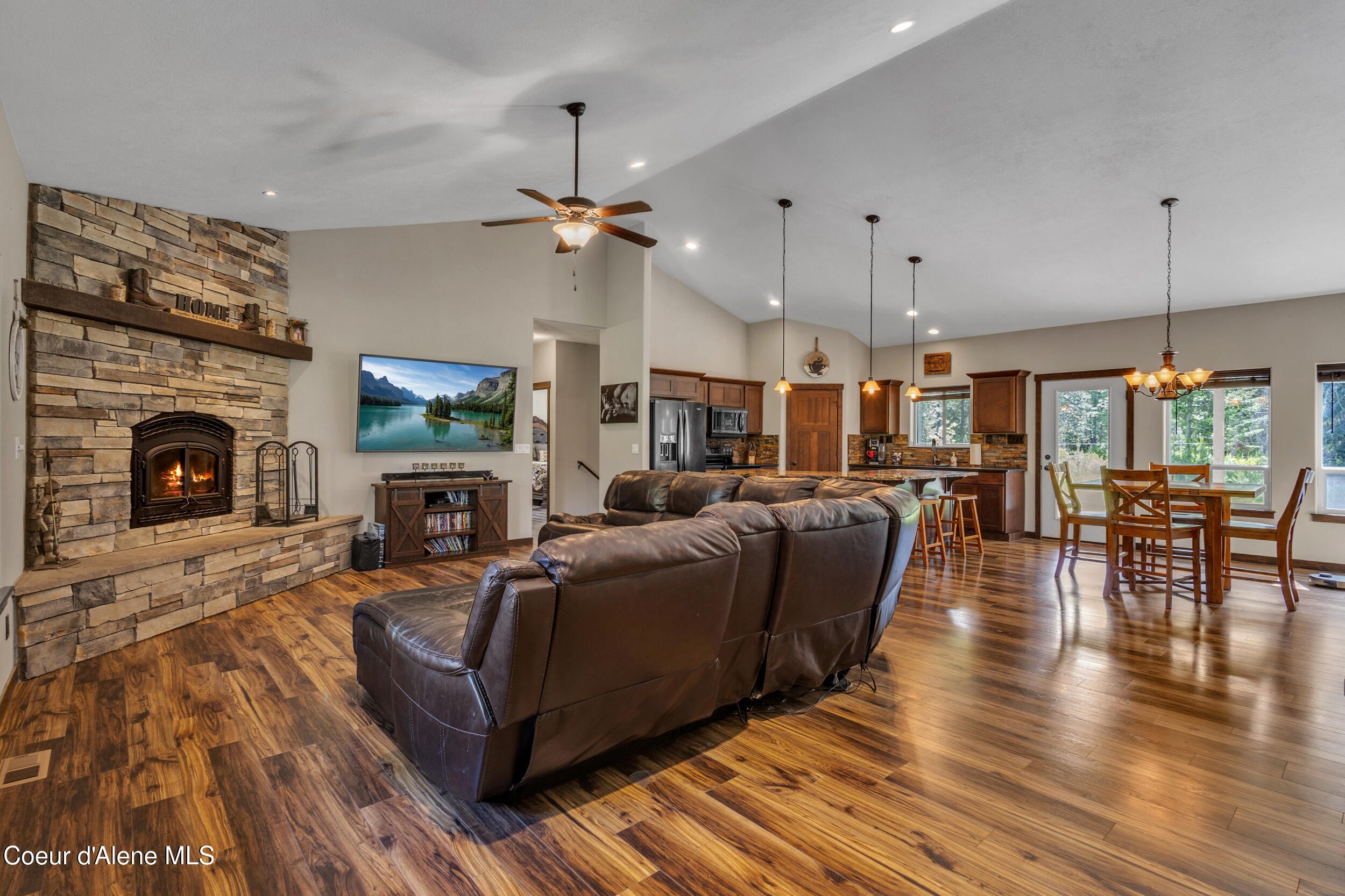 2130 East Bellamy Road Athol, ID 83801 - Photo 5 of 57 19_img_0055