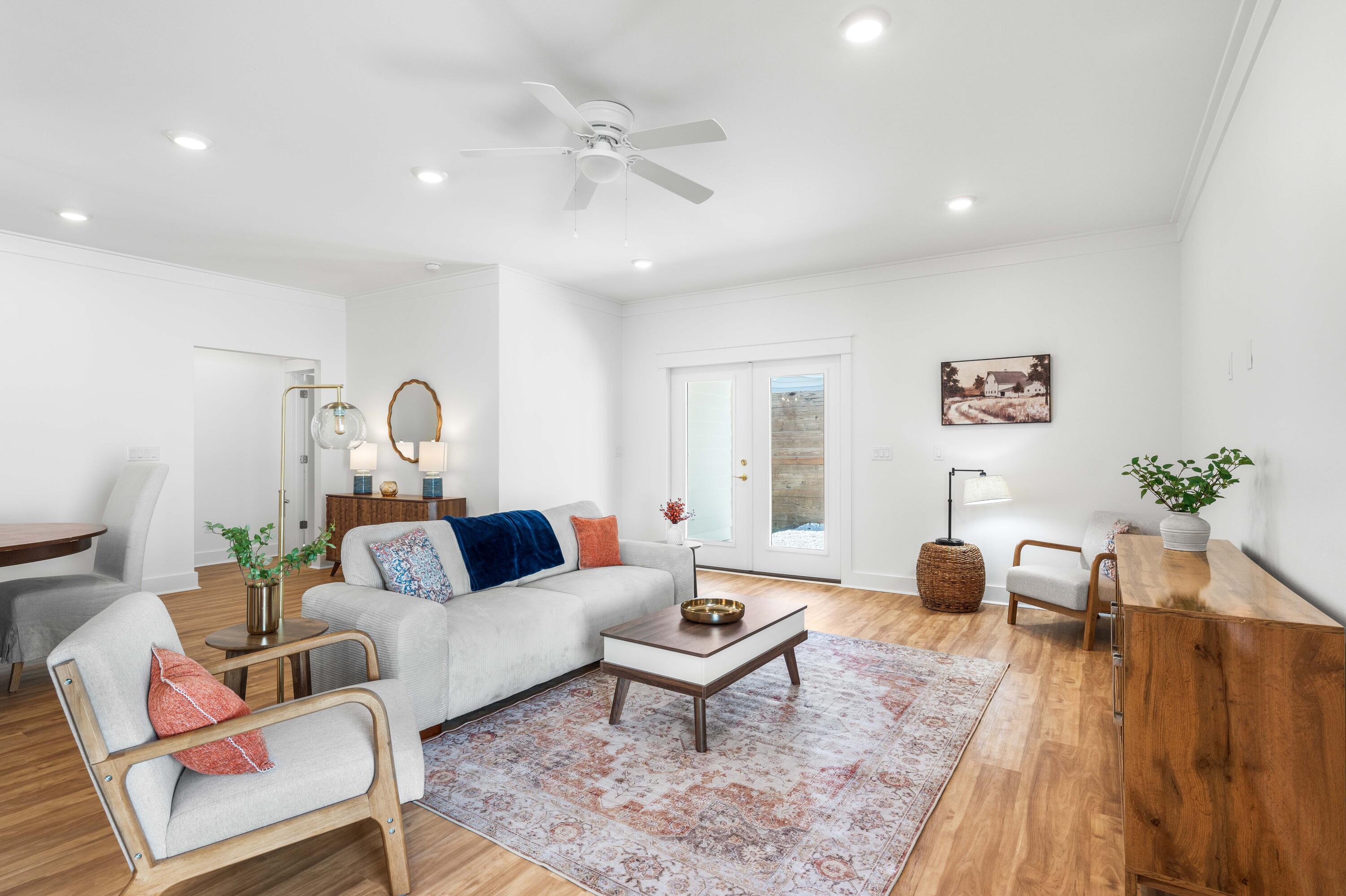 103 Fletcher Way Destin, FL 32541 - Photo 10 of 30 a living room with furniture