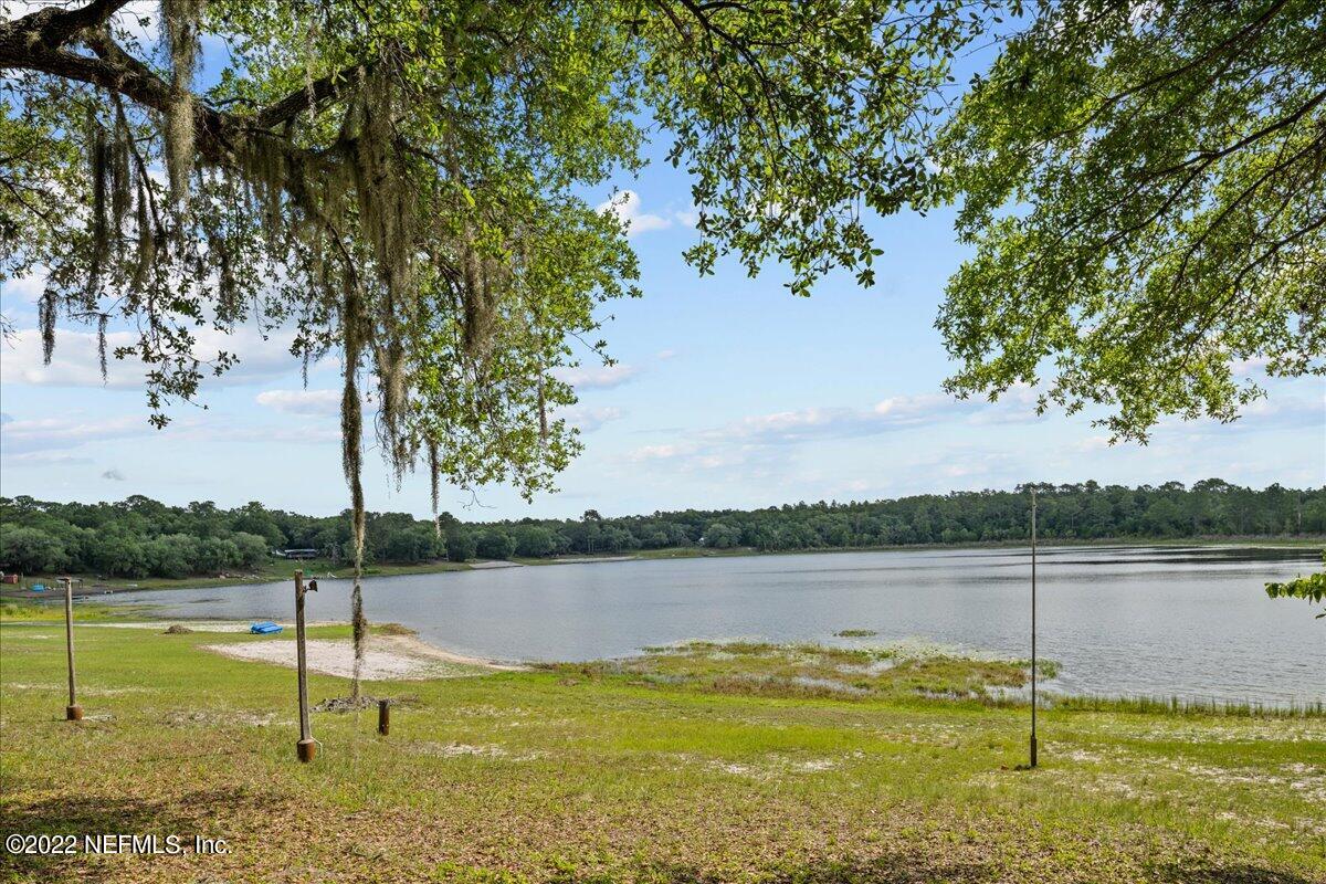 7841 Twin Lakes Road Keystone Heights, FL 32656 - Photo 9 of 29 09-JWLeePhoto-4780