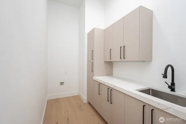 $1,149,950 | 6773 Road E Northeast, Moses Lake, WA 98837