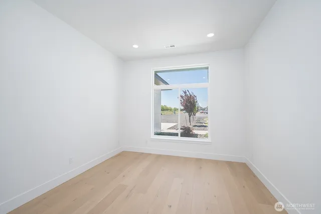 $1,149,950 | 6773 Road E Northeast, Moses Lake, WA 98837