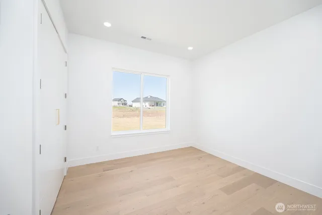 $1,149,950 | 6773 Road E Northeast, Moses Lake, WA 98837