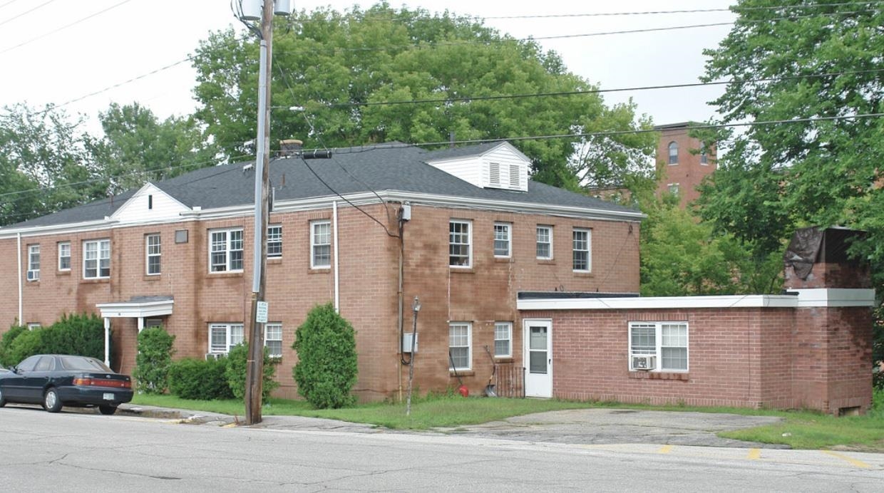 46 Main Street Somersworth, NH 03878 - Photo 2 of 2