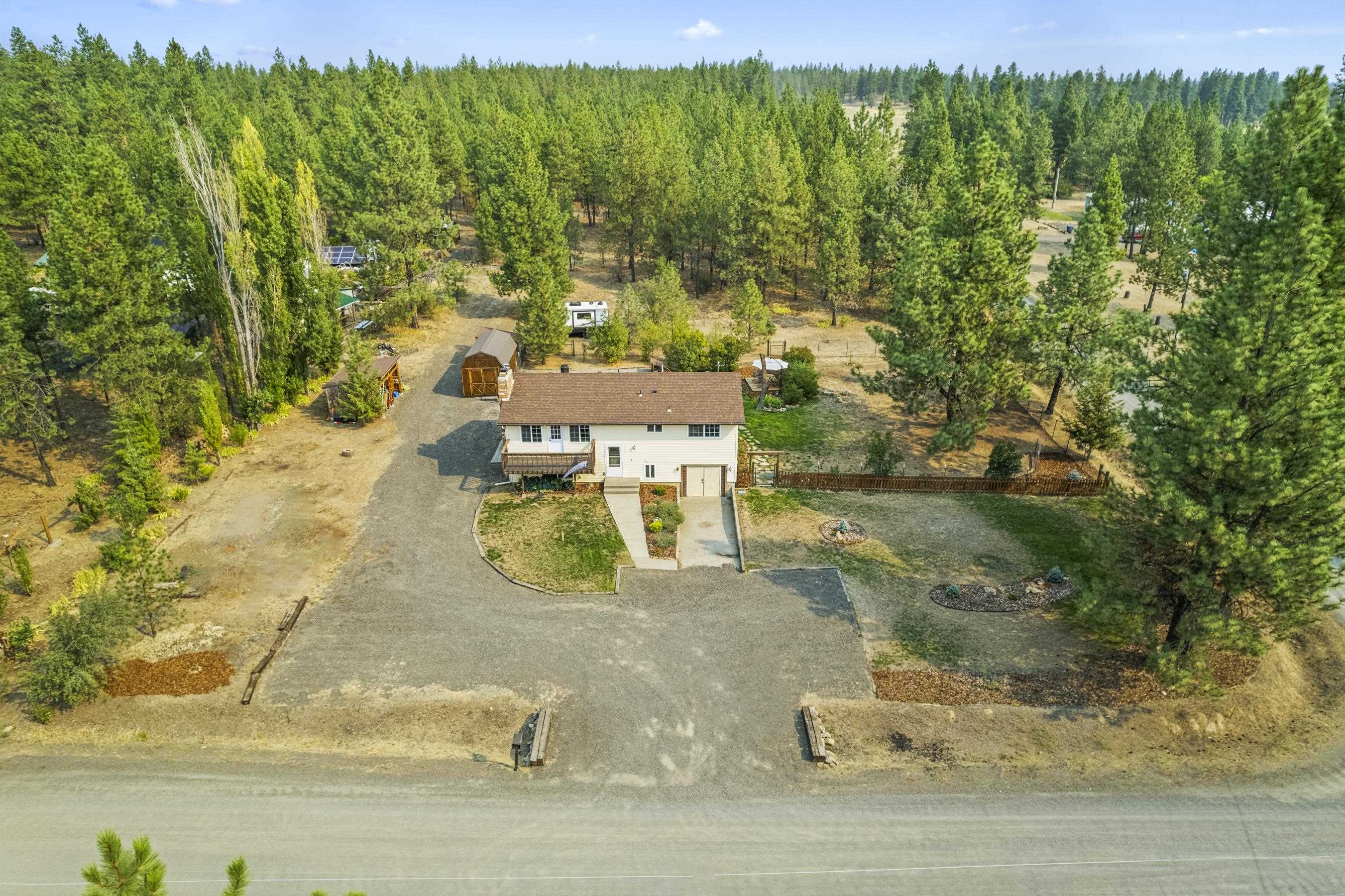8408 West White Road Cheney, WA 99004 - Photo 5 of 49