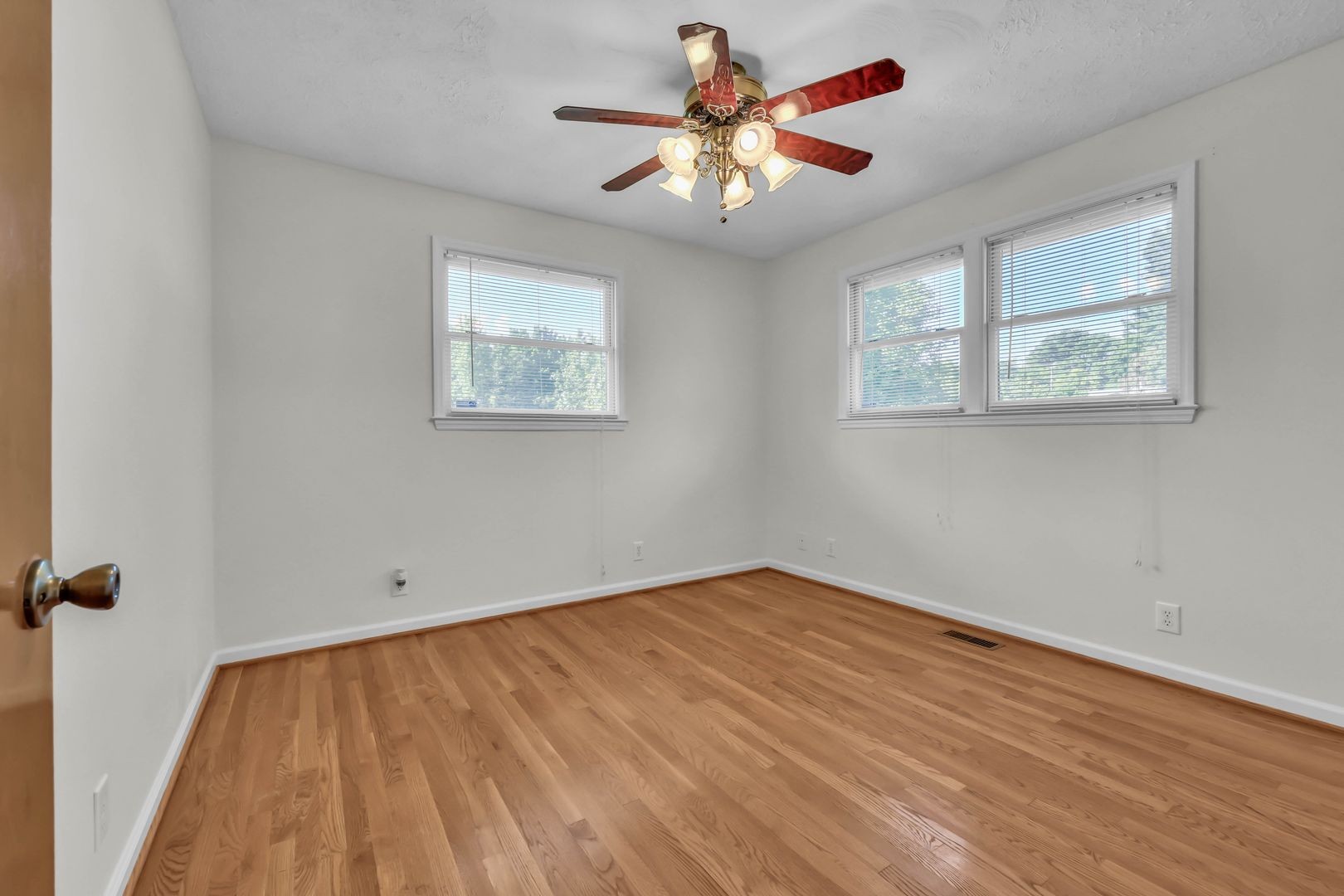 504 Wren Road Clarksville, TN 37040 - Photo 18 of 23 Gallery Image 18