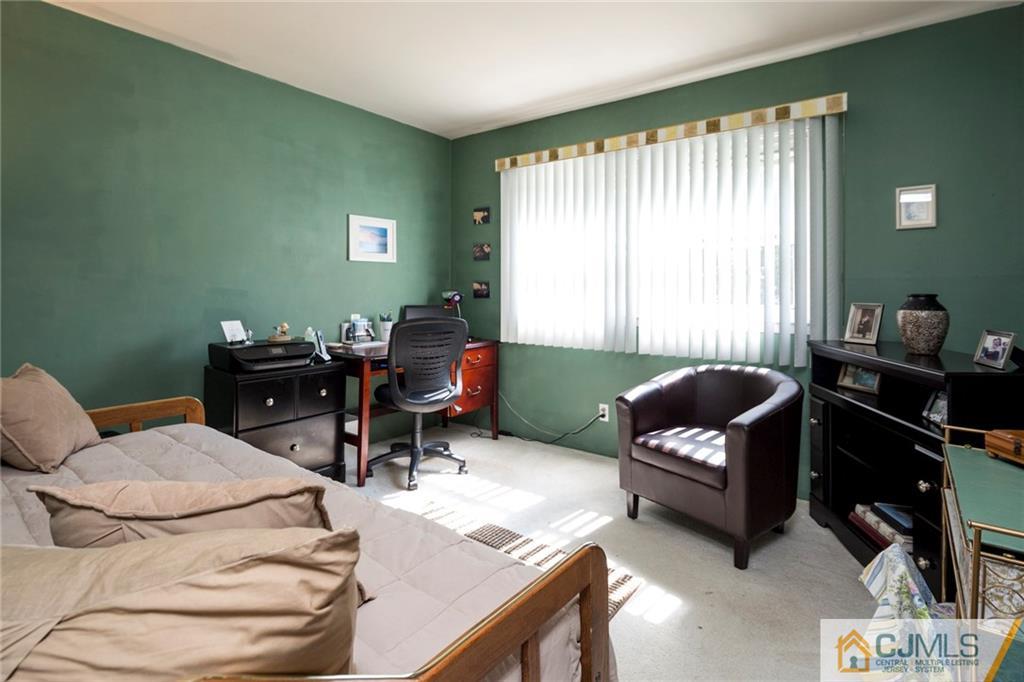 309 Amboy Road Old Bridge, NJ 07747 - Photo 13 of 25 Gallery Image 13
