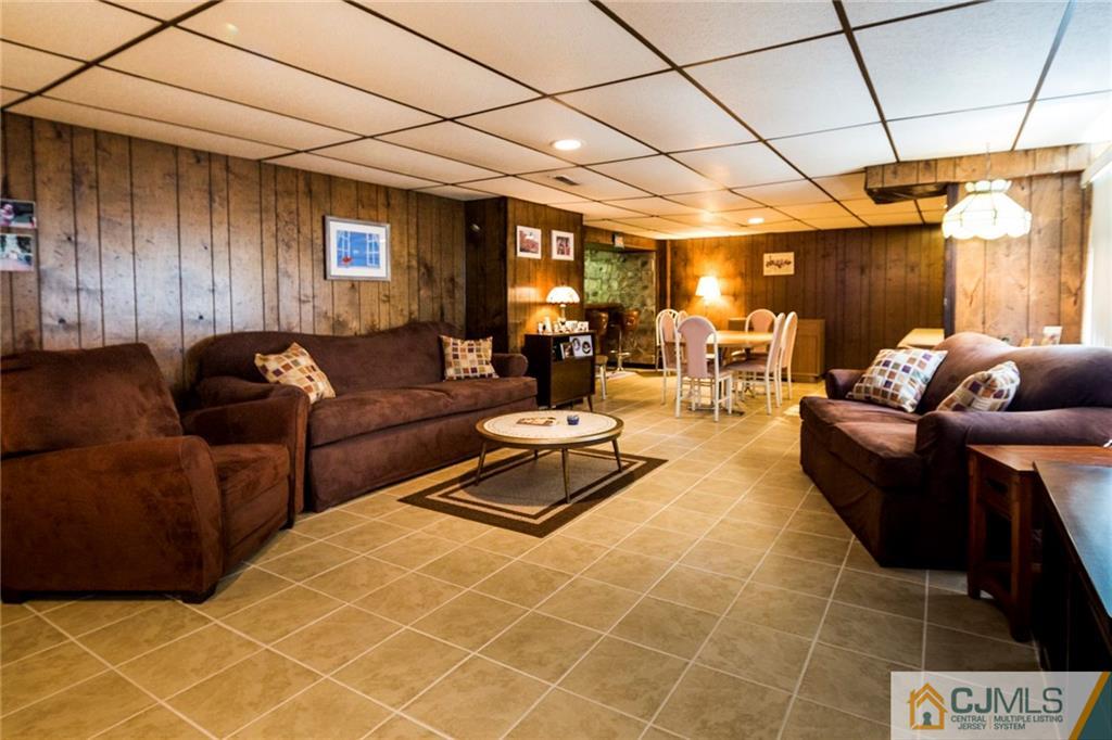 309 Amboy Road Old Bridge, NJ 07747 - Photo 17 of 25 Gallery Image 17