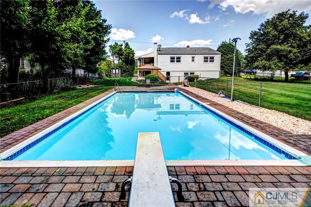 309 Amboy Road Old Bridge, NJ 07747 - Photo 3 of 25 Gallery Image 3