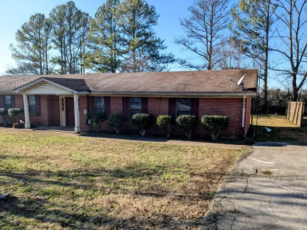 $1,295 | 413 Shawnee Drive, Columbia, TN 38401