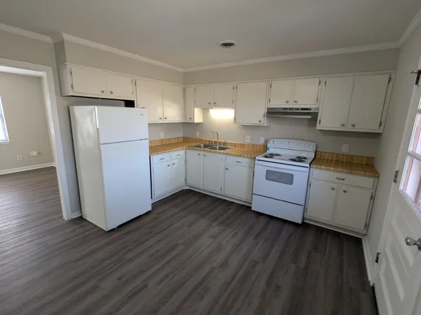 $1,295 | 413 Shawnee Drive, Columbia, TN 38401