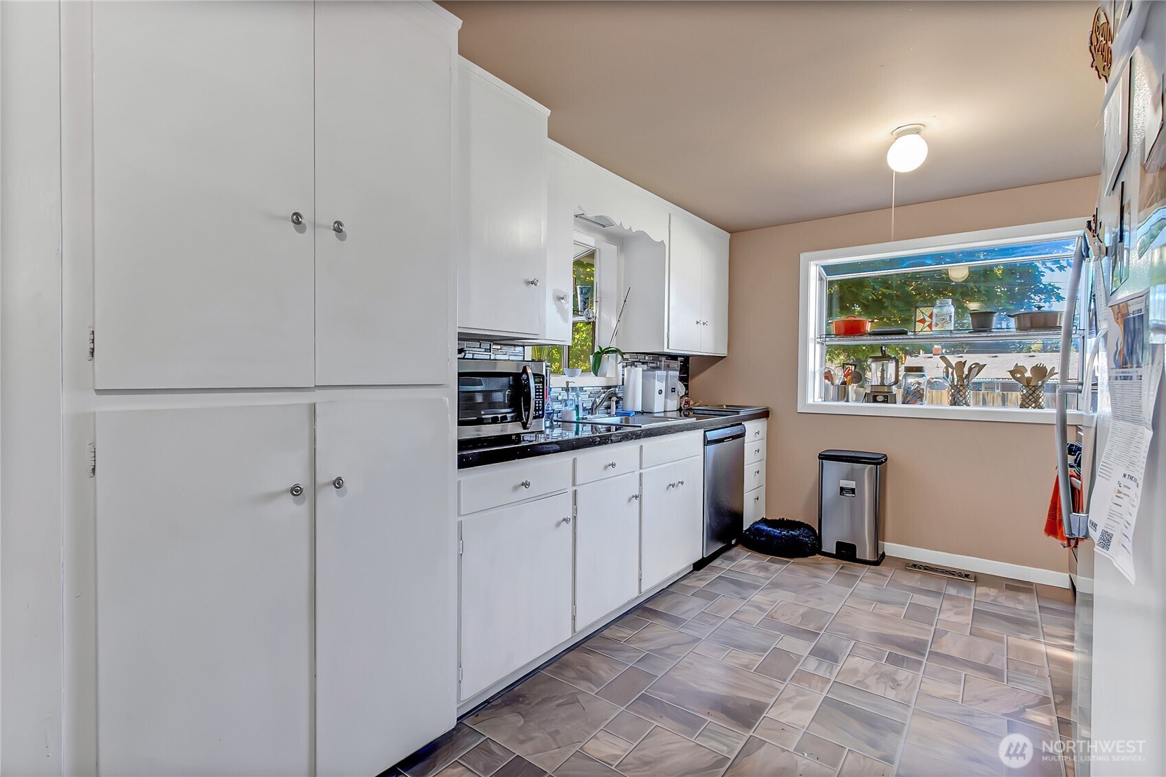 6123 Fairlawn Road Southwest Lakewood, WA 98499 - Photo 9 of 22 Gallery Image 9