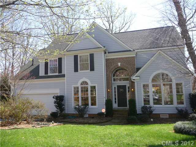 5000 Ridgetop Trail Charlotte, NC 28215 - Photo 1 of 16 Gallery Image 1