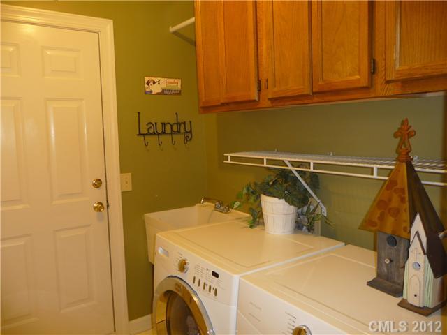 5000 Ridgetop Trail Charlotte, NC 28215 - Photo 14 of 16 Gallery Image 14