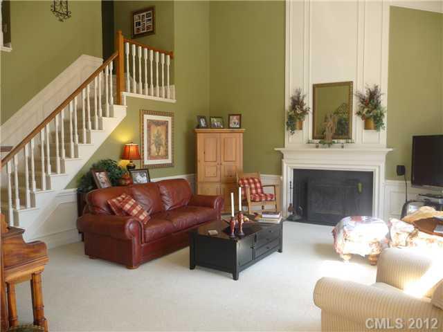 5000 Ridgetop Trail Charlotte, NC 28215 - Photo 4 of 16 Gallery Image 4