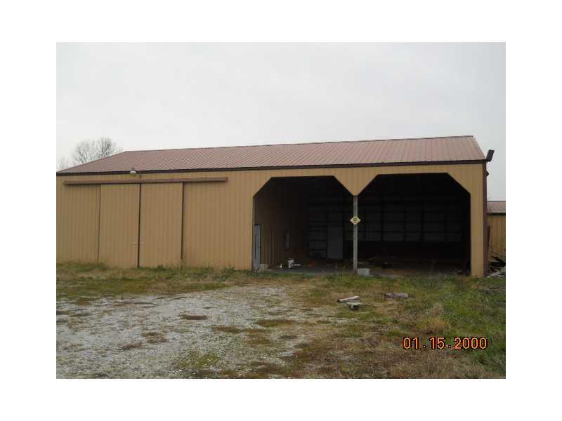 4205 Egbert Road Martinsville, IN 46151 - Photo 4 of 9 Gallery Image 4