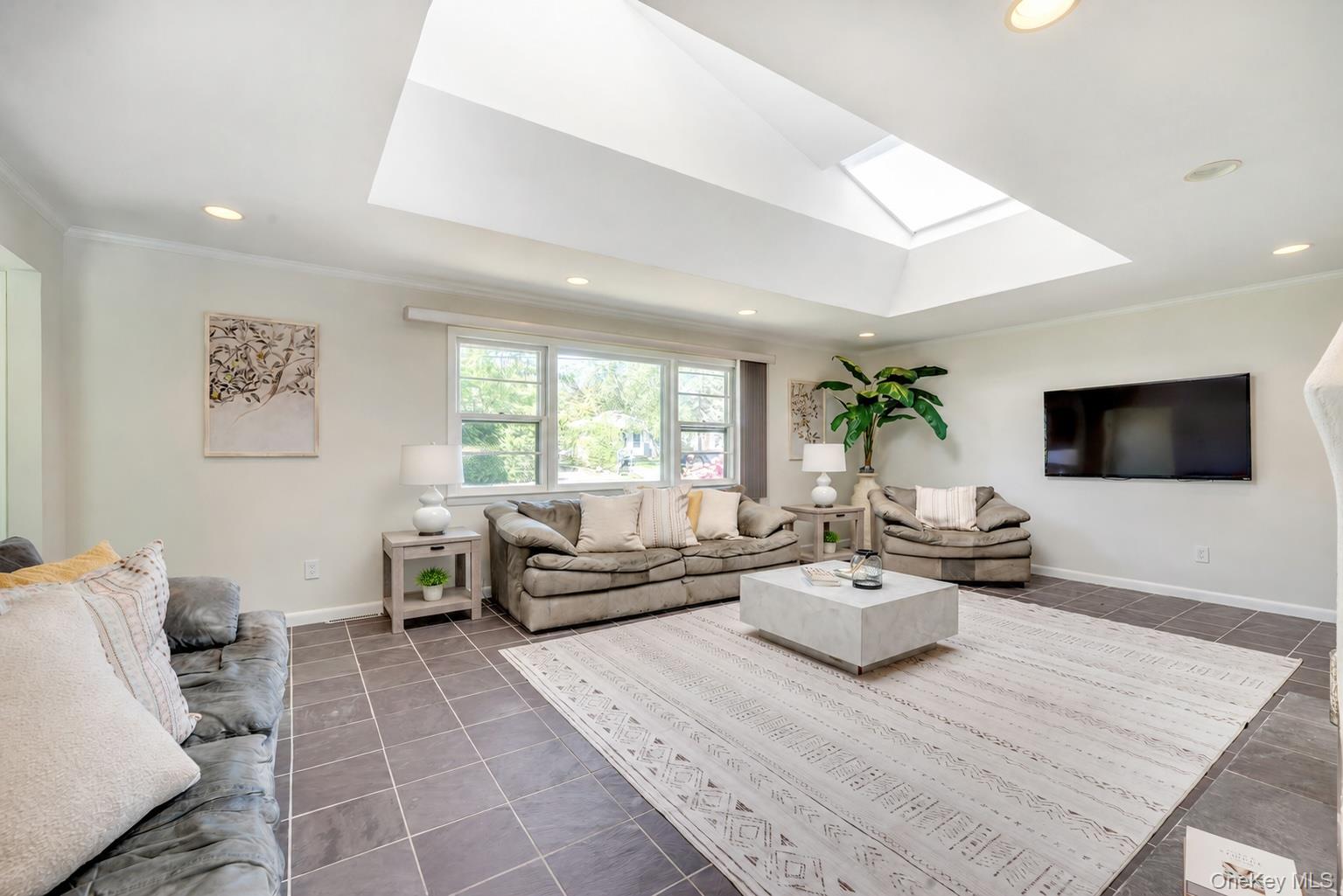 380 Clark Road Southold, NY 11971 - Photo 8 of 21