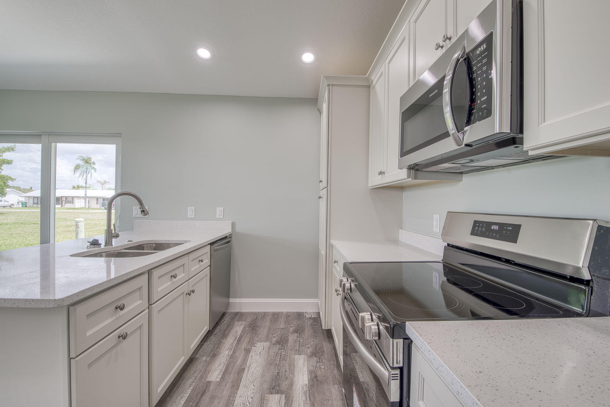 5103 Southeast 43rd Trace Okeechobee, FL 34974 - Photo 10 of 24 _IMG8351_HDR