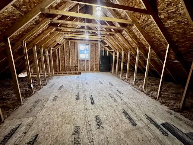 $474,900 | 7 Hardwood Lane, Oakland, ME 04963