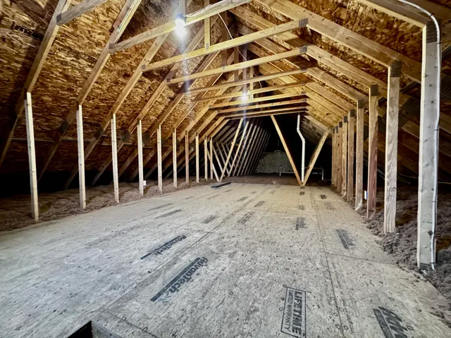 $474,900 | 7 Hardwood Lane, Oakland, ME 04963