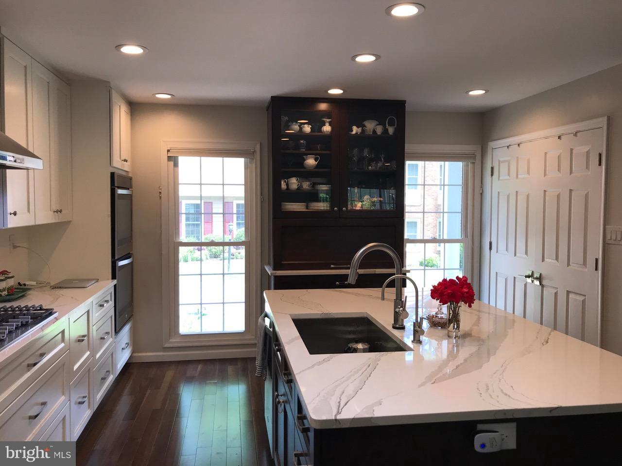 4836 King Solomon Drive Annandale, VA 22003 - Photo 4 of 21 Kitchen
