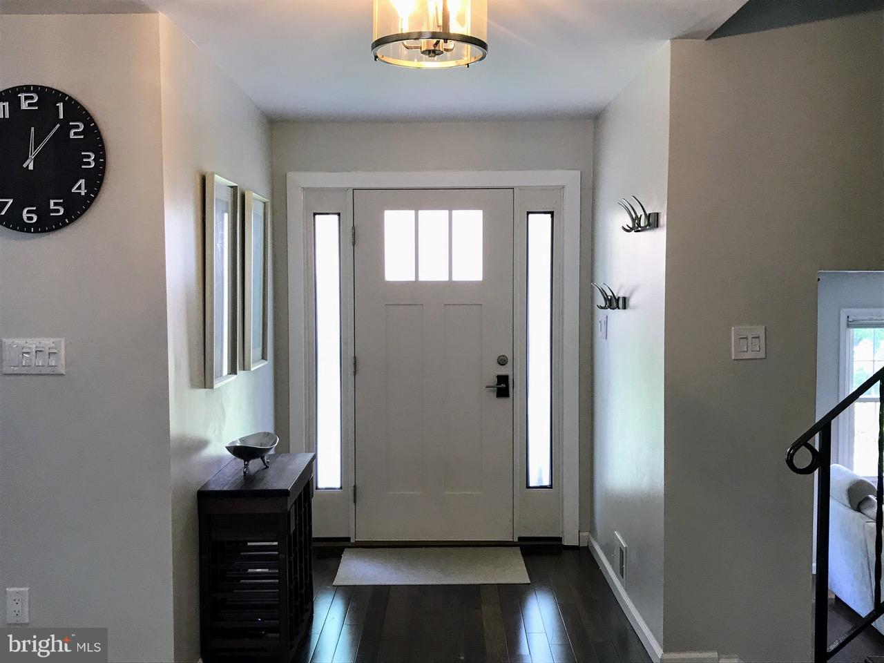 4836 King Solomon Drive Annandale, VA 22003 - Photo 7 of 21 Interior (General)