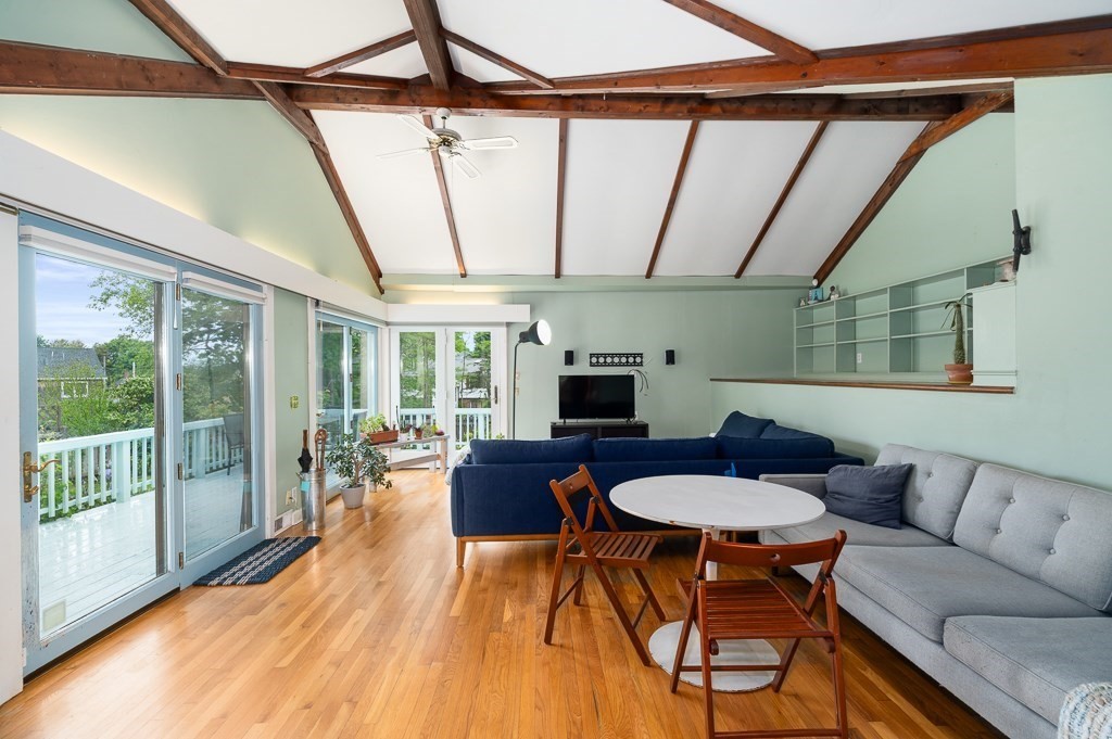 7 Lighthouse Way Gloucester, MA 01930 - Photo 14 of 25