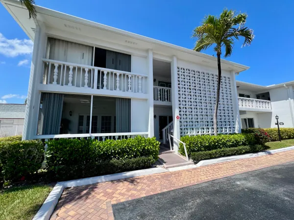 $2,750 | 4201 South Ocean Boulevard, South Palm Beach, FL 33480