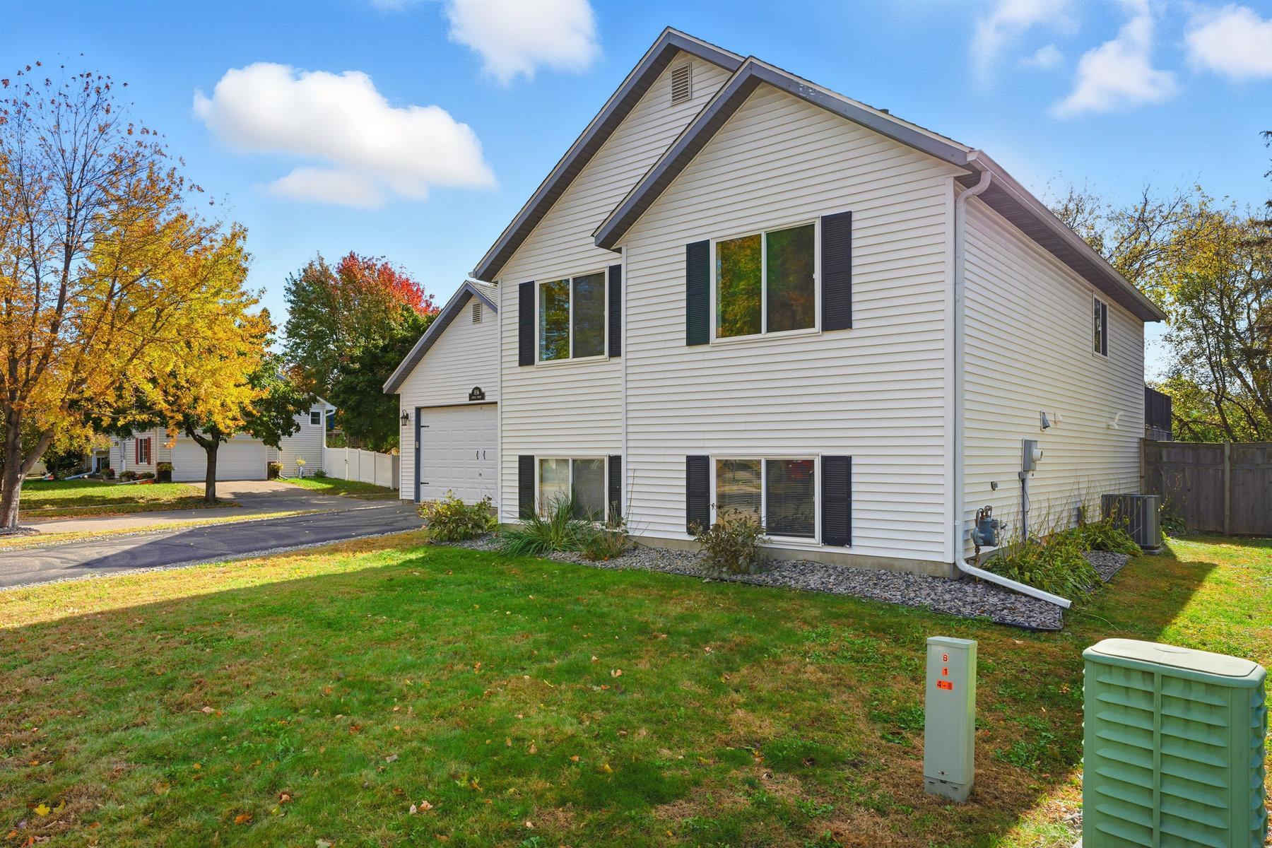 816 Spruce Street Farmington, MN 55024 - Photo 3 of 50