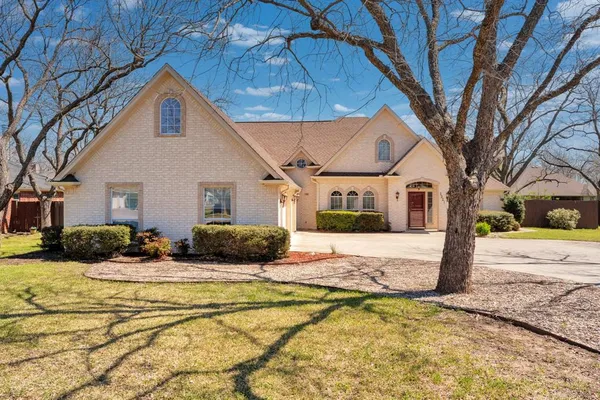 $499,000 | 9321 South Longwood Drive, Granbury, TX 76049