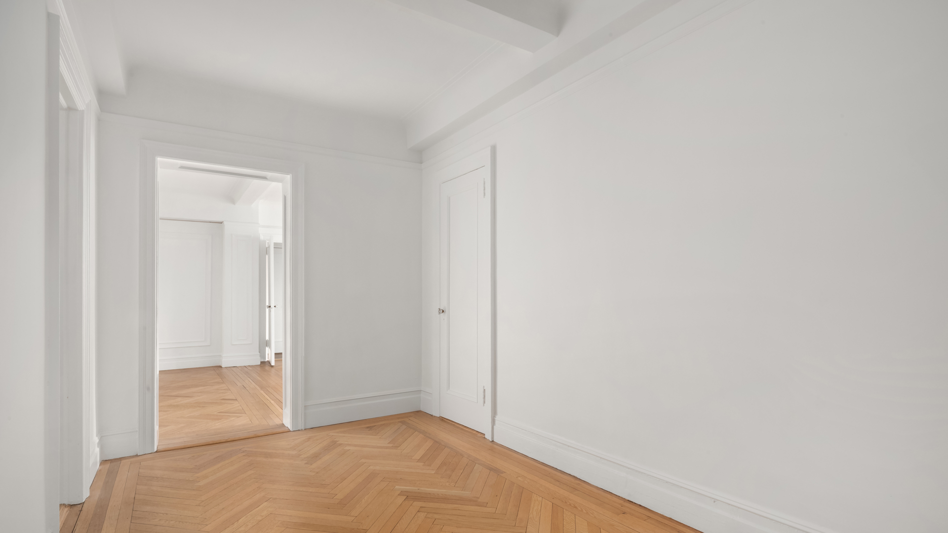 340 Riverside Drive, Unit 6D Manhattan, NY 10025 - Photo 4 of 26 a view of an empty room