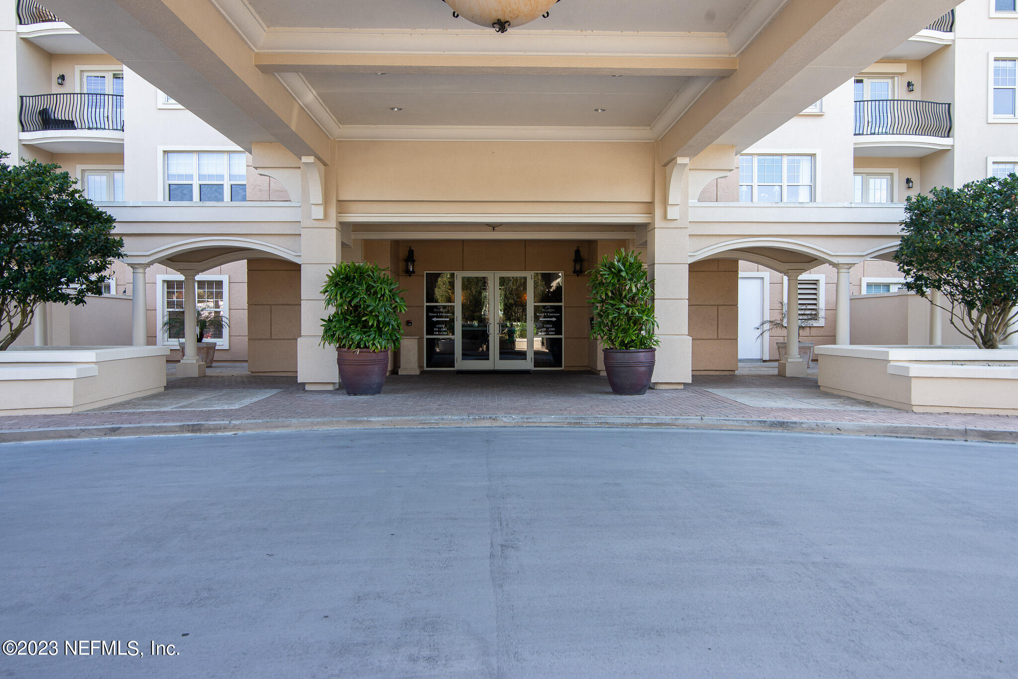 2358 Riverside Avenue, Unit 705 Jacksonville, FL 32204 - Photo 45 of 48 Front Entrance
