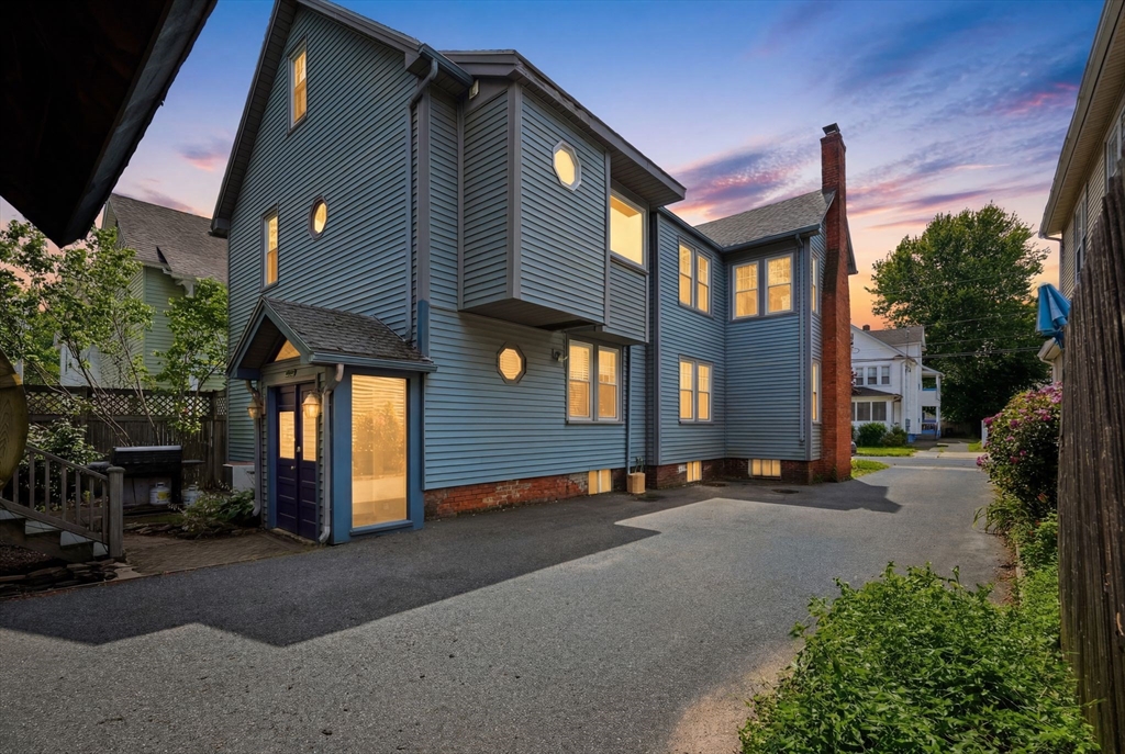 17-19 Howes Street Springfield, MA 01118 - Photo 42 of 42