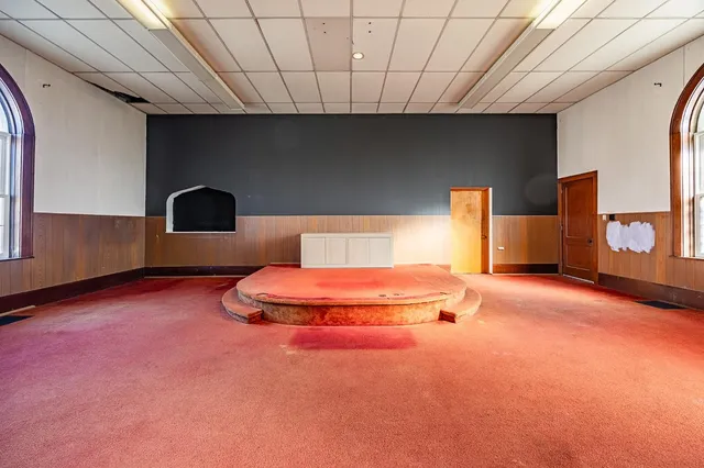 $169,900 | 8402 East County Road 200 South, New Point, IN 47240