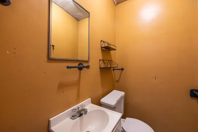 $169,900 | 8402 East County Road 200 South, New Point, IN 47240