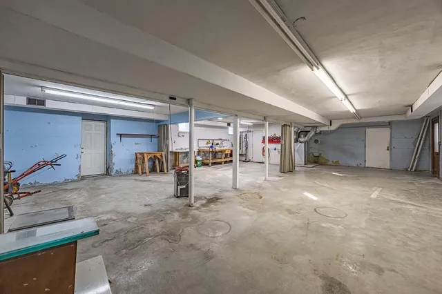 $169,900 | 8402 East County Road 200 South, New Point, IN 47240