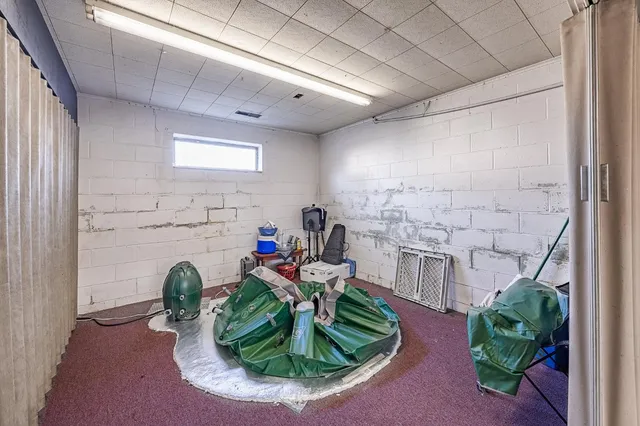 $169,900 | 8402 East County Road 200 South, New Point, IN 47240