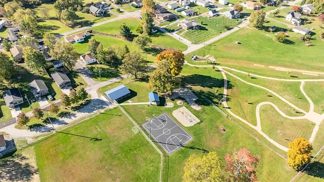 $169,900 | 8402 East County Road 200 South, New Point, IN 47240