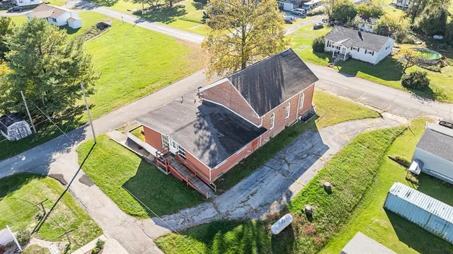 $169,900 | 8402 East County Road 200 South, New Point, IN 47240