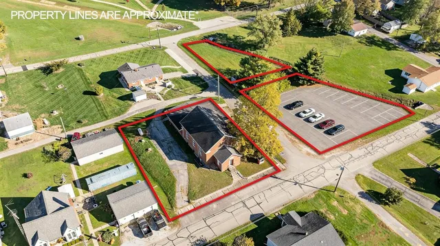 $169,900 | 8402 East County Road 200 South, New Point, IN 47240