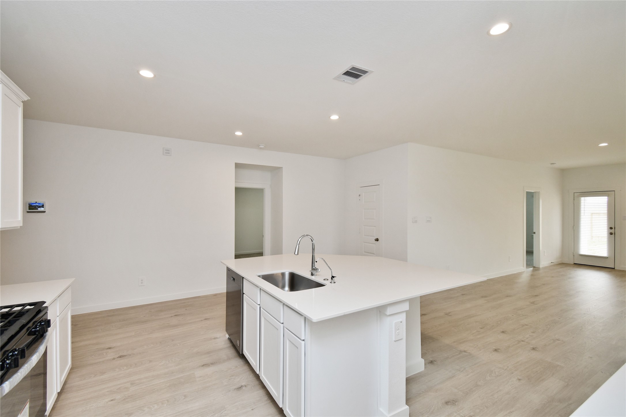 30330 Reagans Rnch Drive Katy, TX 77494 - Photo 11 of 37 Another view of kitchen